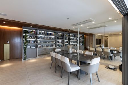 Apartamento à venda com 173m², 4 quartos e 3 vagas Apartamento à venda com 173m², 4 quartos e 3 vagasSala