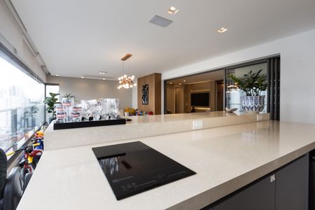 Apartamento à venda com 173m², 4 quartos e 3 vagas Apartamento à venda com 173m², 4 quartos e 3 vagasVaranda