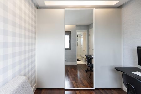 Apartamento à venda com 173m², 4 quartos e 3 vagas Apartamento à venda com 173m², 4 quartos e 3 vagasSuíte 3