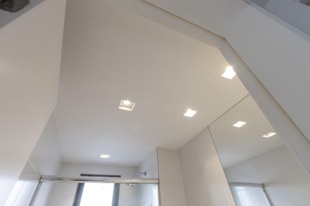 Apartamento à venda com 173m², 4 quartos e 3 vagas Apartamento à venda com 173m², 4 quartos e 3 vagasBanheiro da Suíte 2