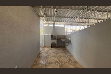 Casa à venda com 100m², 3 quartos e 3 vagasÁrea de Serviço