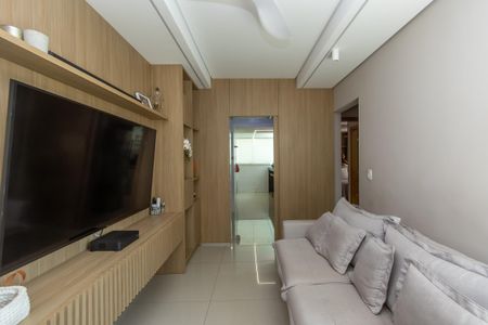 Sala de apartamento à venda com 2 quartos, 68m² em Castelo, Belo Horizonte
