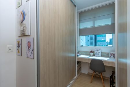 Apartamento à venda com 68m², 2 quartos e 1 vagaQuarto 