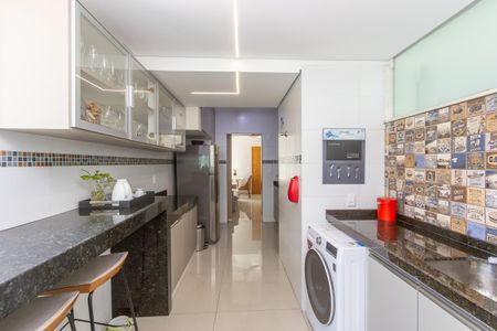 Apartamento à venda com 68m², 2 quartos e 1 vagaCozinha 