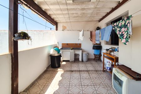 Casa à venda com 300m², 3 quartos e 3 vagas Casa à venda com 300m², 3 quartos e 3 vagasÁrea de Serviço