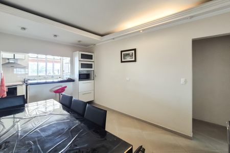 Casa à venda com 300m², 3 quartos e 3 vagas Casa à venda com 300m², 3 quartos e 3 vagasCozinha