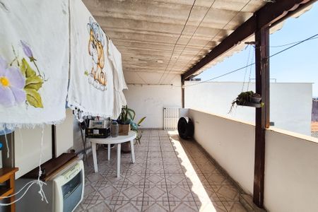 Casa à venda com 300m², 3 quartos e 3 vagas Casa à venda com 300m², 3 quartos e 3 vagasÁrea de Serviço