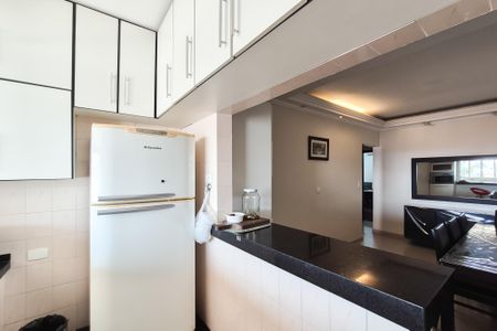 Casa à venda com 300m², 3 quartos e 3 vagas Casa à venda com 300m², 3 quartos e 3 vagasCozinha