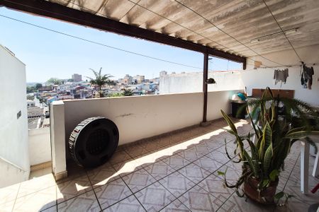 Casa à venda com 300m², 3 quartos e 3 vagas Casa à venda com 300m², 3 quartos e 3 vagasÁrea de Serviço