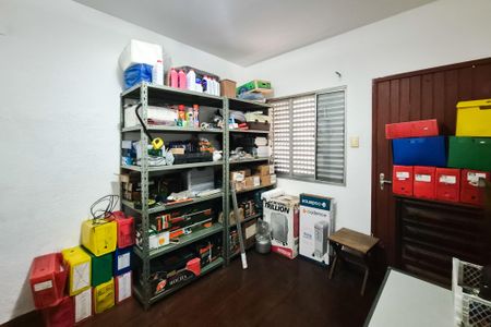 Casa à venda com 300m², 3 quartos e 3 vagas Casa à venda com 300m², 3 quartos e 3 vagasQuarto 3