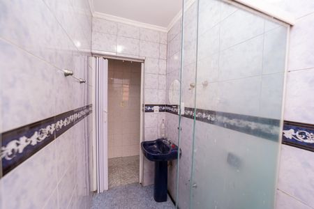 Casa à venda com 200m², 5 quartos e 3 vagasBanheiro (Casa 2 )
