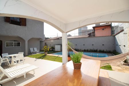 Casa à venda com 306m², 4 quartos e 5 vagasÁrea externa