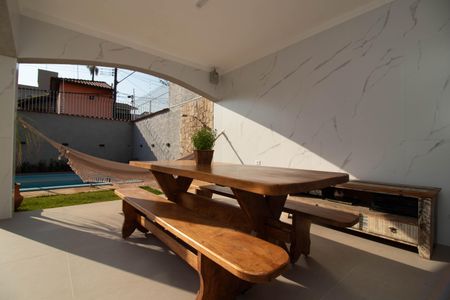 Casa à venda com 306m², 4 quartos e 5 vagasÁrea externa