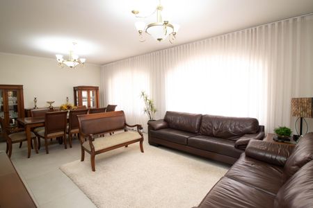 Sala de casa à venda com 4 quartos, 306m² em Vila Milton, Guarulhos