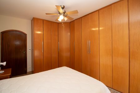 Casa à venda com 306m², 4 quartos e 5 vagasSuíte 1