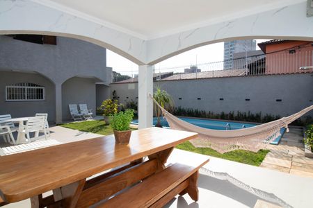 Casa à venda com 306m², 4 quartos e 5 vagasÁrea externa