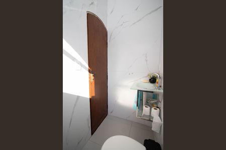 Casa à venda com 306m², 4 quartos e 5 vagasBanheiro - Área gourmet