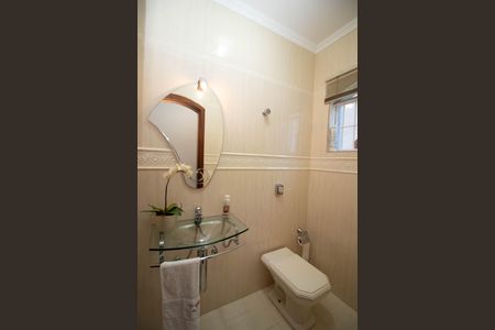 Casa à venda com 306m², 4 quartos e 5 vagasLavabo