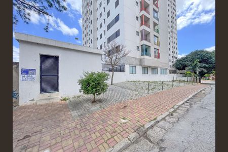 Apartamento à venda com 63m², 3 quartos e 2 vagas Apartamento à venda com 63m², 3 quartos e 2 vagasFachada