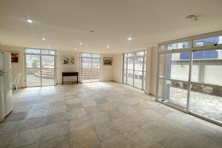 Apartamento para alugar com 75m², 2 quartos e 2 vagasÁrea comum - Salão de festas