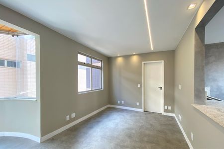 Sala de apartamento à venda com 2 quartos, 75m² em Vila Paris, Belo Horizonte