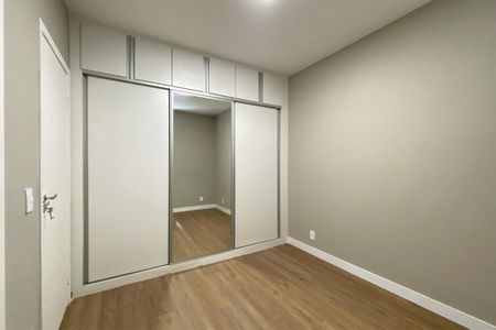 Suíte 1 de apartamento à venda com 2 quartos, 75m² em Vila Paris, Belo Horizonte