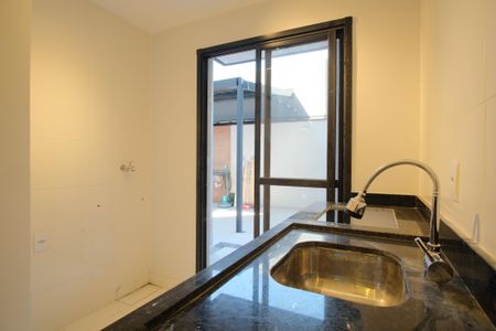 Apartamento para alugar com 60m², 2 quartos e sem vagaCozinha