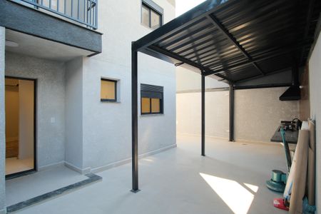 Apartamento para alugar com 60m², 2 quartos e sem vagaQuintal