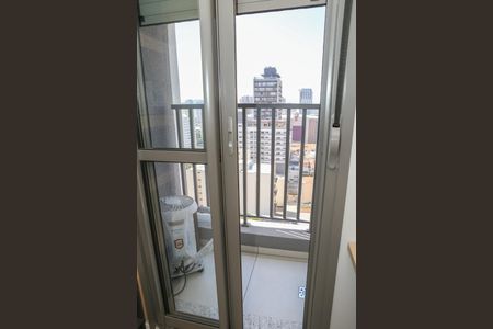 Sacada de kitnet/studio para alugar com 1 quarto, 21m² em Pompeia, São Paulo