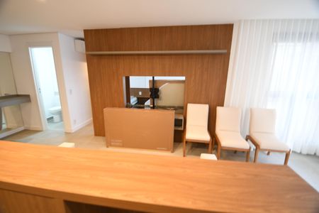 Sala de apartamento à venda com 1 quarto, 55m² em Nova Campinas, Campinas