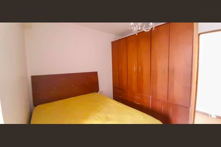 Casa à venda com 180m², 4 quartos e 2 vagas Casa à venda com 180m², 4 quartos e 2 vagasSuíte 3