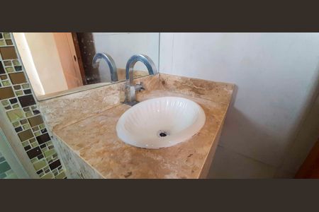 Casa à venda com 180m², 4 quartos e 2 vagas Casa à venda com 180m², 4 quartos e 2 vagasBanheiro da Suíte 3