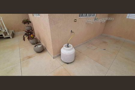 Casa à venda com 180m², 4 quartos e 2 vagas Casa à venda com 180m², 4 quartos e 2 vagasEspaço Gourmet