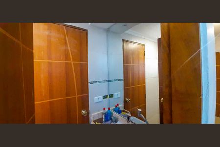 Casa à venda com 180m², 4 quartos e 2 vagas Casa à venda com 180m², 4 quartos e 2 vagasBanheiro da Suíte 1