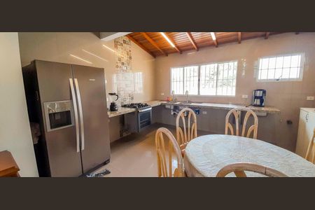 Casa à venda com 180m², 4 quartos e 2 vagas Casa à venda com 180m², 4 quartos e 2 vagasCozinha