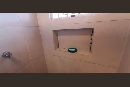 Casa à venda com 180m², 4 quartos e 2 vagas Casa à venda com 180m², 4 quartos e 2 vagasBanheiro da Suíte 1