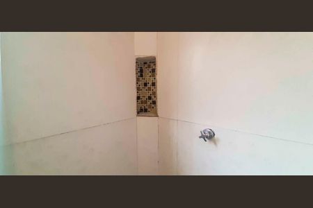 Casa à venda com 180m², 4 quartos e 2 vagas Casa à venda com 180m², 4 quartos e 2 vagasBanheiro da Suíte 3