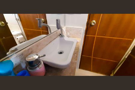 Casa à venda com 180m², 4 quartos e 2 vagas Casa à venda com 180m², 4 quartos e 2 vagasBanheiro da Suíte 2