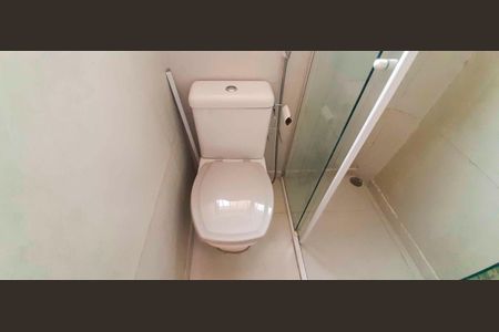 Casa à venda com 180m², 4 quartos e 2 vagas Casa à venda com 180m², 4 quartos e 2 vagasBanheiro da Suíte 3