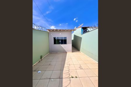 Casa para alugar com 55m², 2 quartos e 1 vaga Casa para alugar com 55m², 2 quartos e 1 vagaQuintal