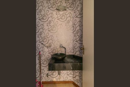 Lavabo de casa de condomínio à venda com 2 quartos, 99m² em Ipanema, Porto Alegre