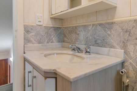 Casa de condomínio à venda com 99m², 2 quartos e 1 vagaBanheiro