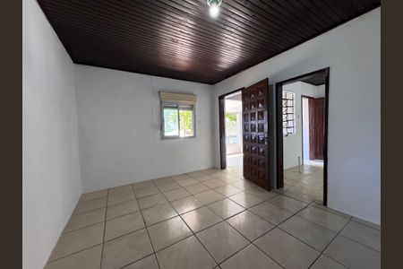Casa à venda com 77m², 1 quarto e 2 vagasSala