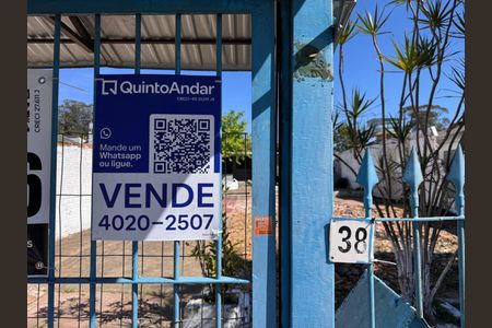 Casa à venda com 77m², 1 quarto e 2 vagasPlaquinha