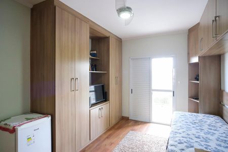 Casa à venda com 197m², 3 quartos e 4 vagasQuarto 2