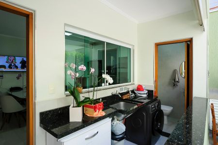 Casa à venda com 197m², 3 quartos e 4 vagasÁrea de serviço