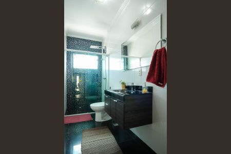 Casa à venda com 197m², 3 quartos e 4 vagasBanheiro