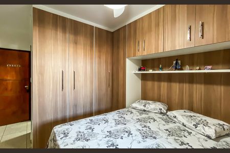 Casa à venda com 165m², 3 quartos e 2 vagasSuíte