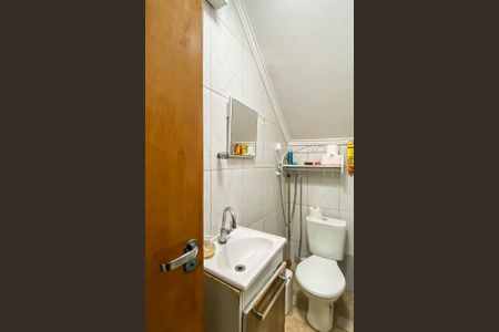 Casa à venda com 165m², 3 quartos e 2 vagasBanheiro de serviço