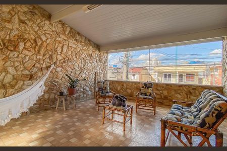 Casa à venda com 165m², 3 quartos e 2 vagasVaranda